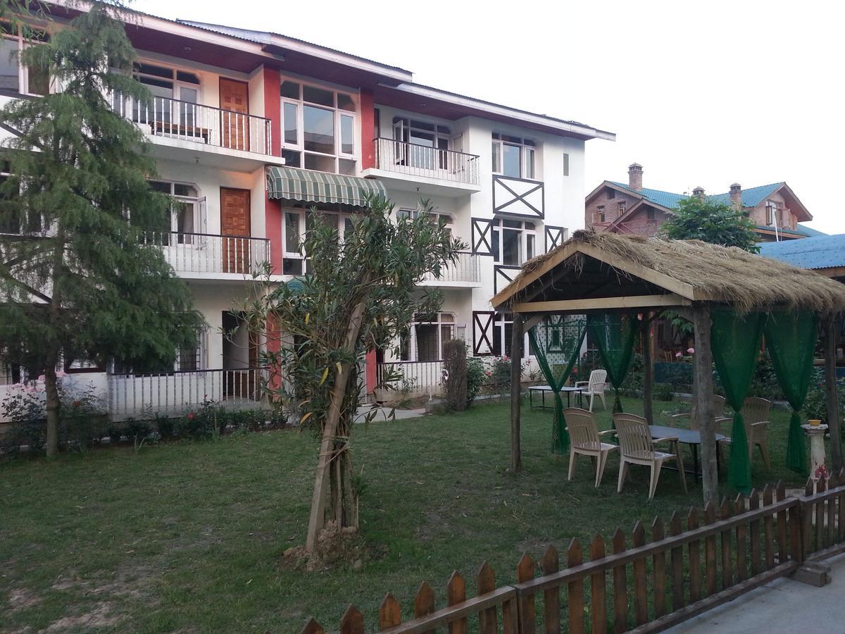 Royal Star Inn Srīnagar Buitenkant foto