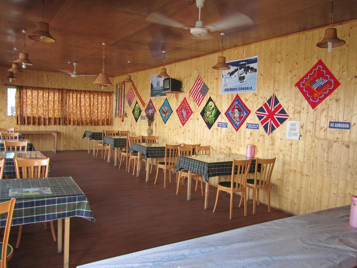 Royal Star Inn Srīnagar Buitenkant foto